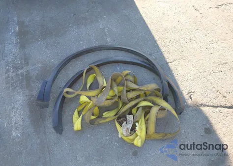 2022 Volkswagen Tiguan 2.0T Sel R-Line z USA, uszkodzony, nr VIN 3VV4B7AX9NM004229